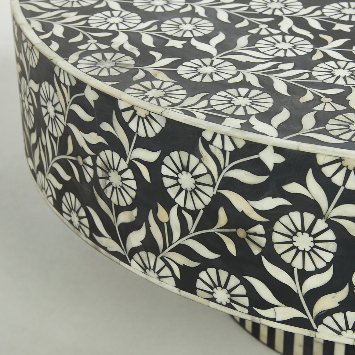 Mazaya Inlay Oval Coffee Table - Ziba Homes