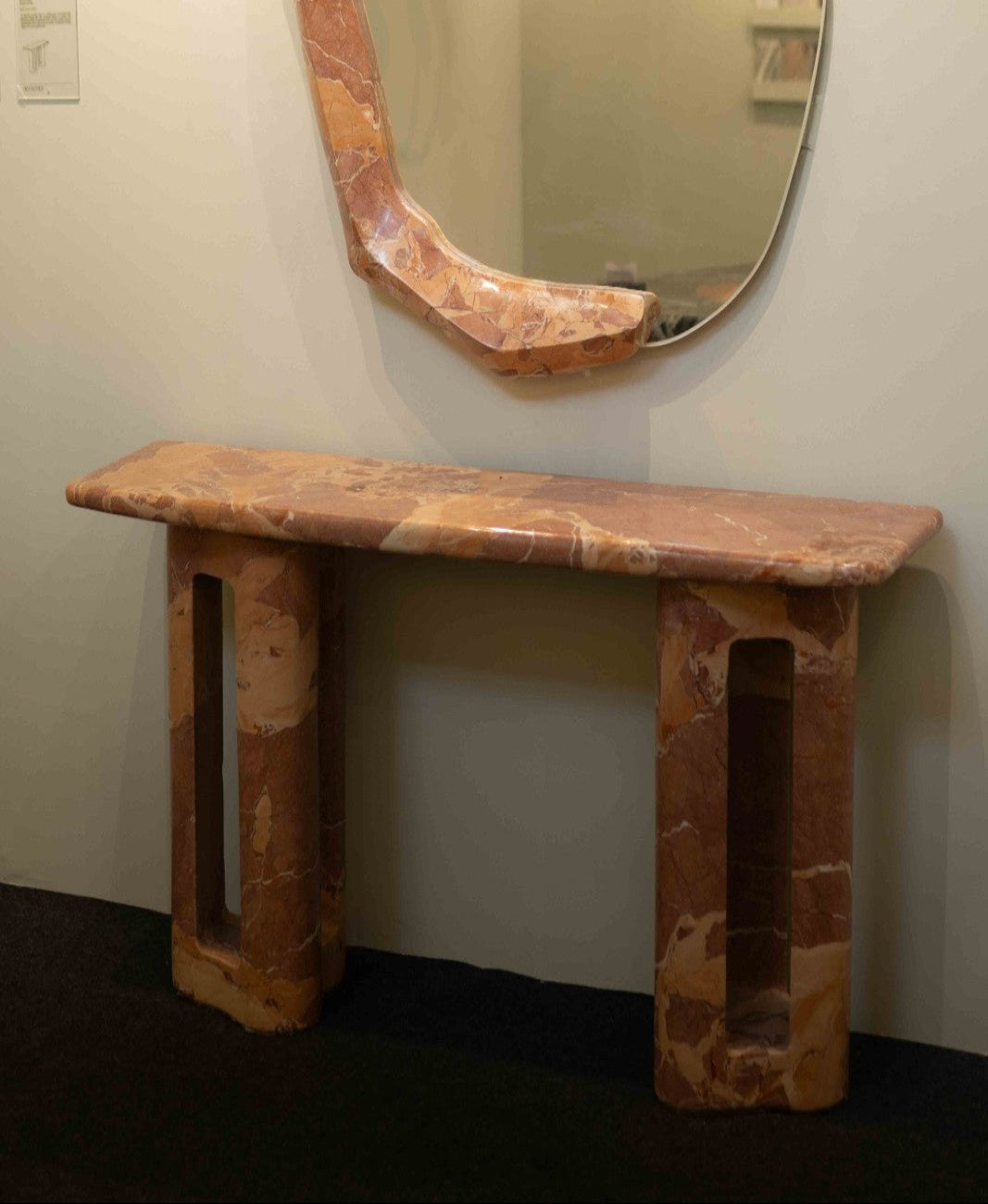 Spectra Console Table