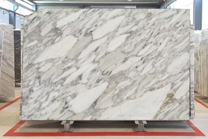Calacatta Vagli Honed